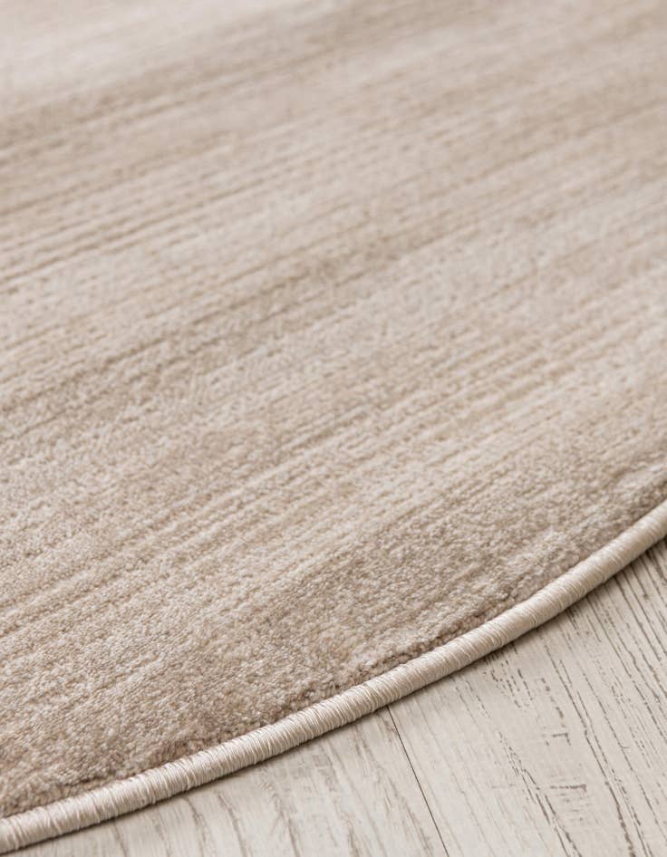 Detail image of Jill Zarin 3' 3 x 3' 3 Uptown Madison Avenue Round Rug