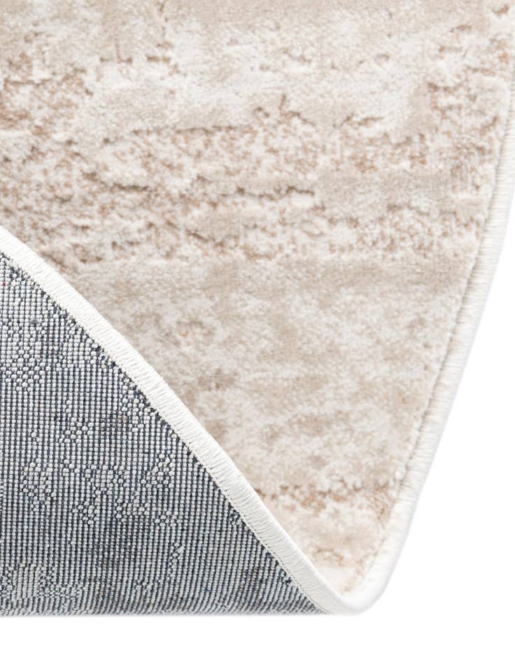 Detail image of Jill Zarin 5' 3 x 5' 3 Uptown Lexington Avenue Round Rug