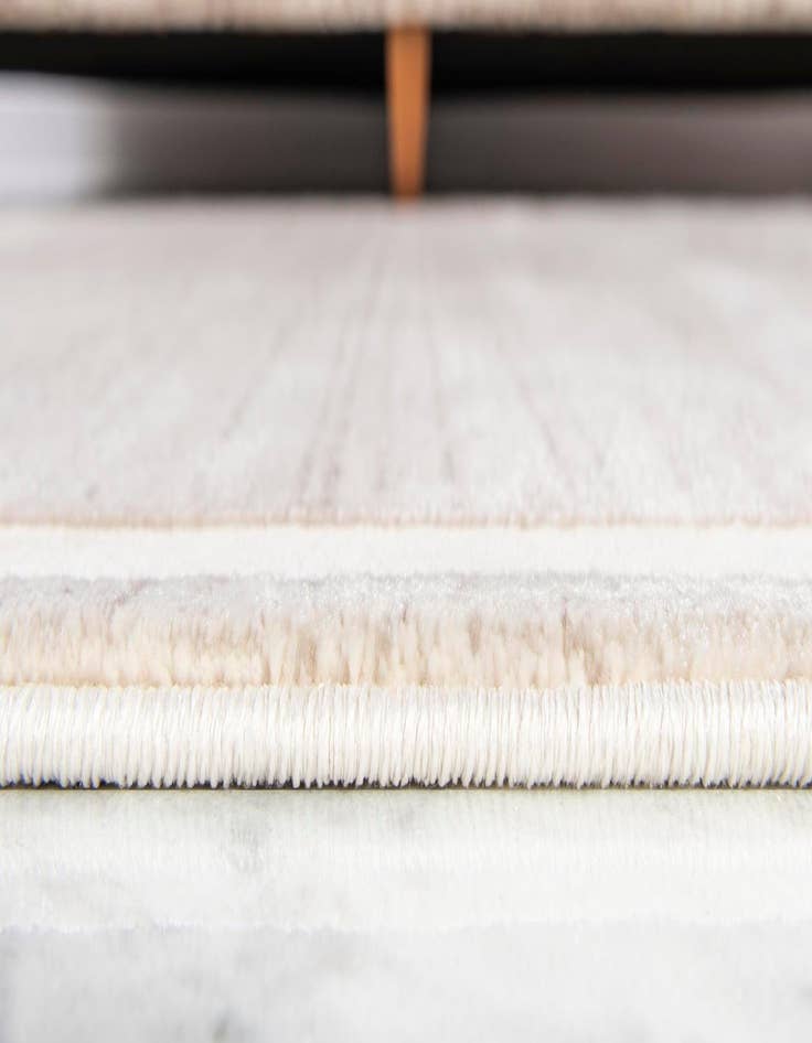 Detail image of 8' x 8' Uptown Lenox Hill Round Rug