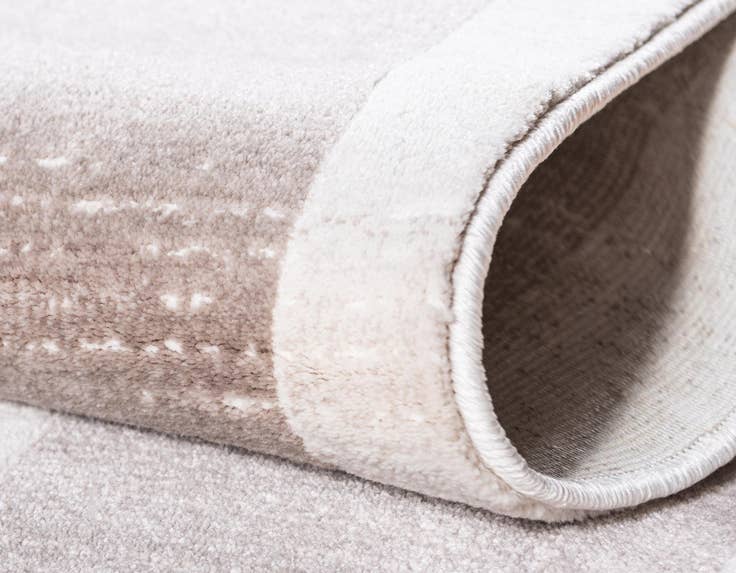 Detail image of 6' x 6' Uptown Round Rug