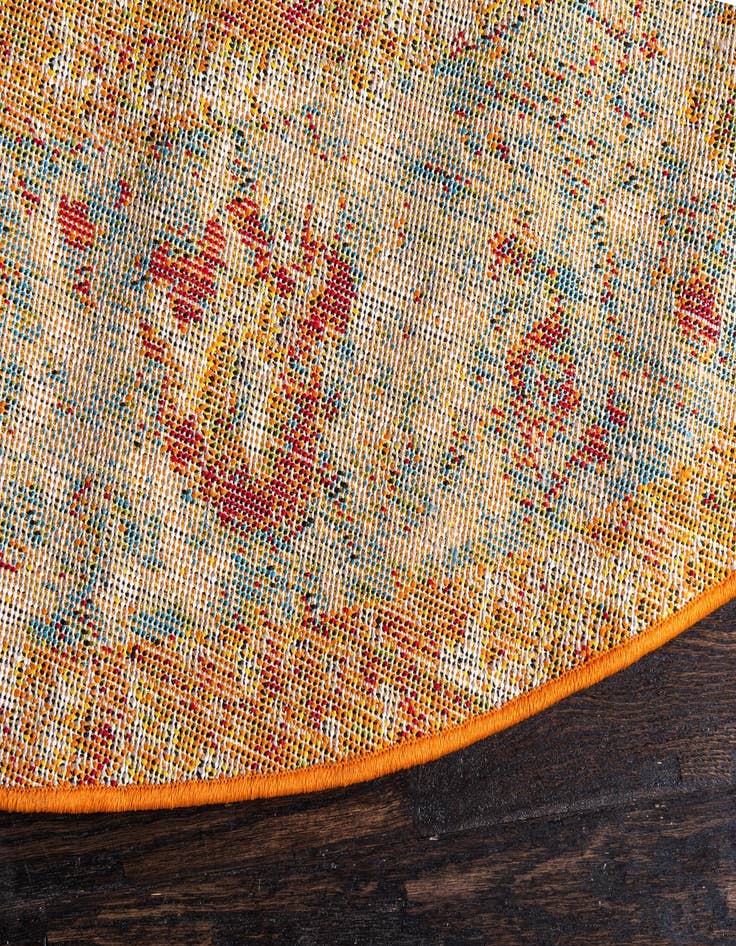 Detail image of 8' x 8' Venice Round Rug