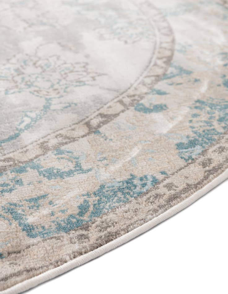 Detail image of 6' x 6' Victoria Round Rug