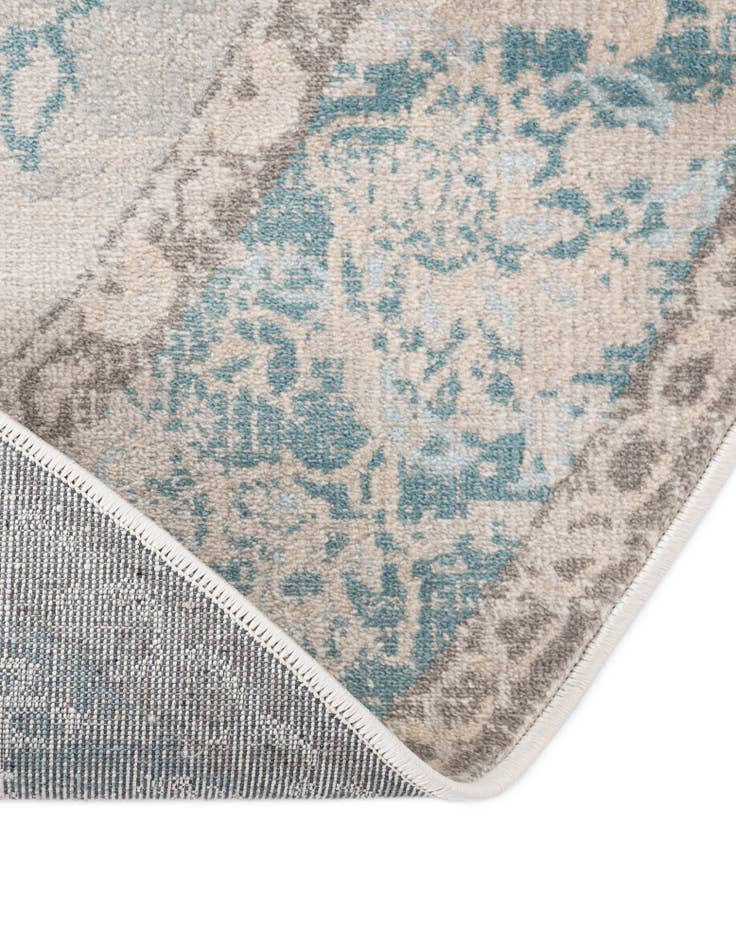 Detail image of 6' x 6' Victoria Round Rug