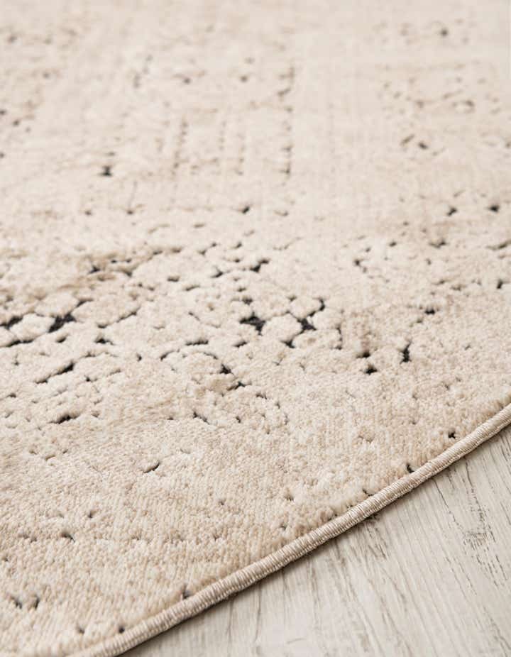 5' 3 x 5' 3 Villa Round Rug