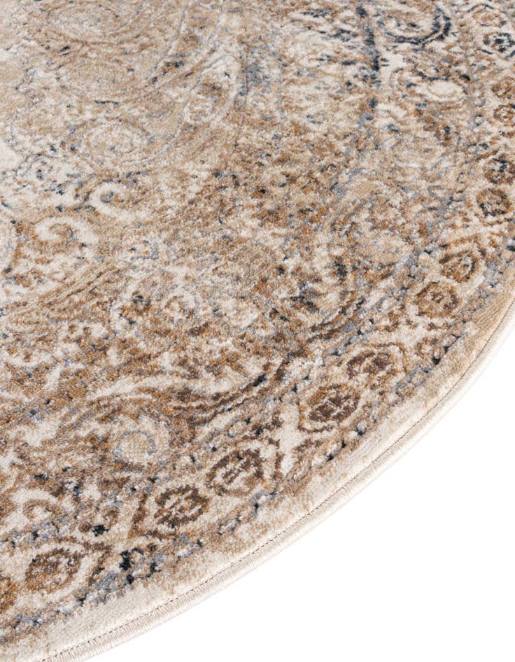 Detail image of 7' 10 x 7' 10 Villa Round Rug