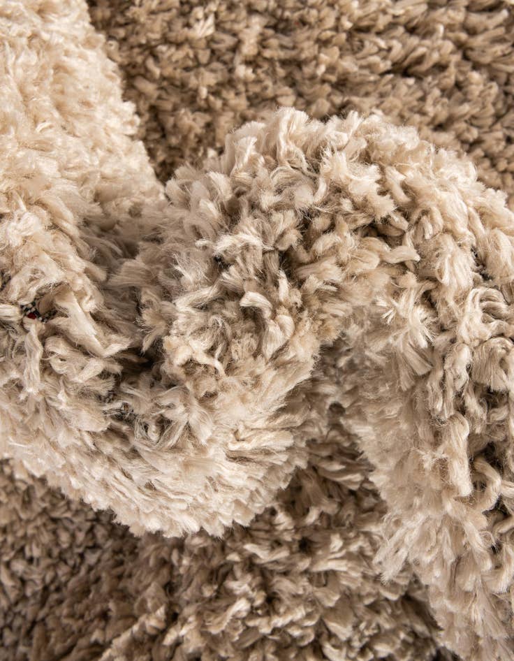 Detail image of 5' 10 x 5' 10 Zermatt Shag Round Rug