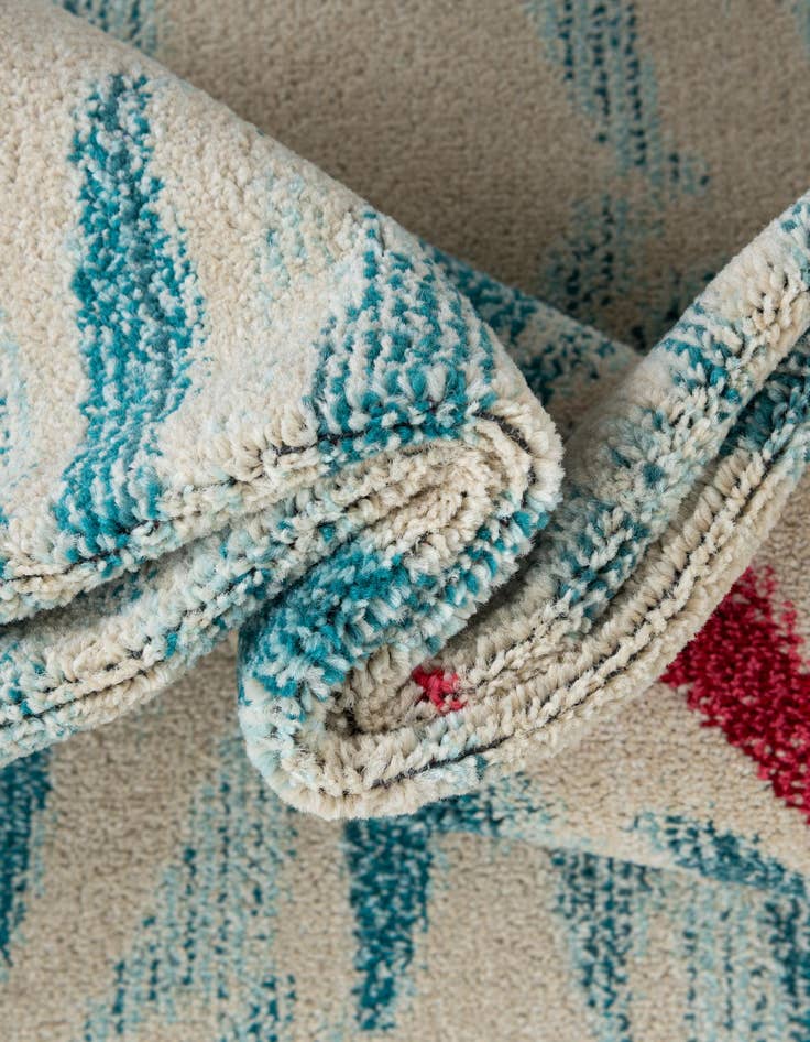 Detail image of 2' 7 x 10' Washable Amalfi Runner Rug
