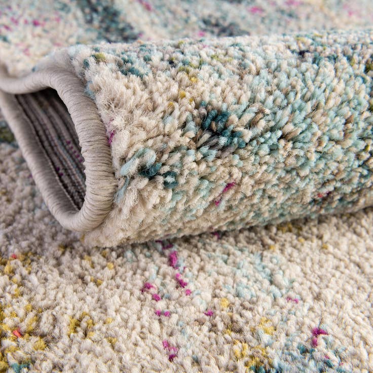 Detail image of 2' 7 x 10' Washable Amalfi Runner Rug