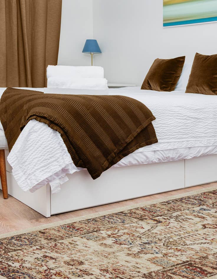 Detail image of 2' x 6' Arcadia Runner Rug