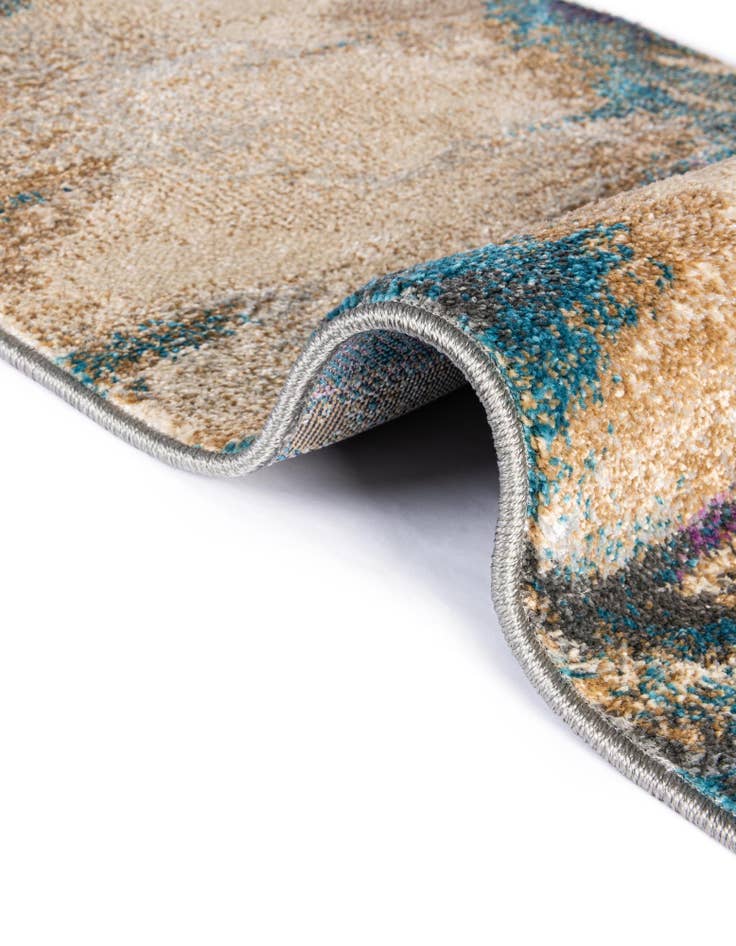 Detail image of 2' 7 x 13' Aria Runner Rug