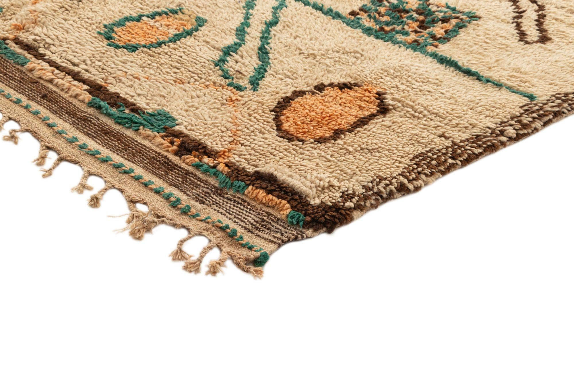 4' 9 x 12' 6 Berber Runner Rug