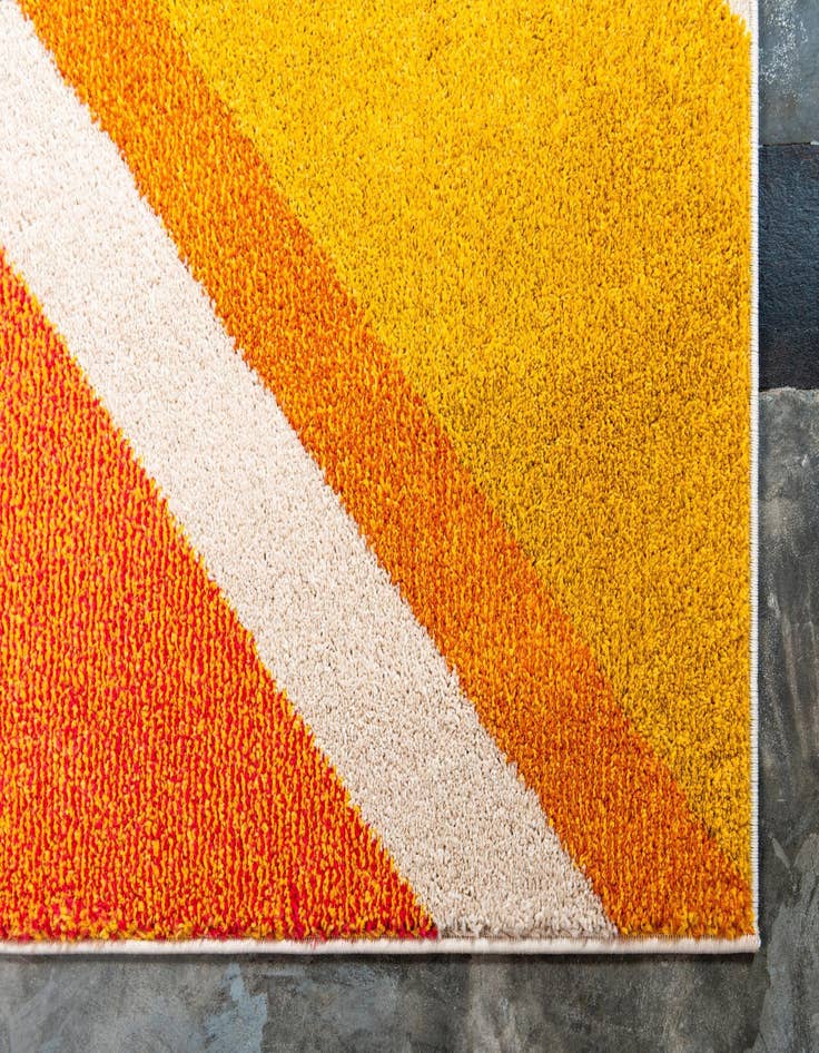 Detail image of 2' 7 x 10'  Washable Casablanca Runner Rug