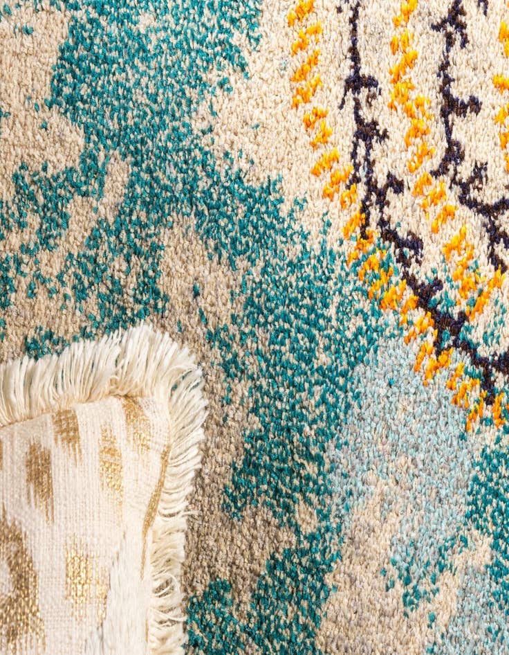 Detail image of 2' 2 x 6' 9  Washable Casablanca Runner Rug