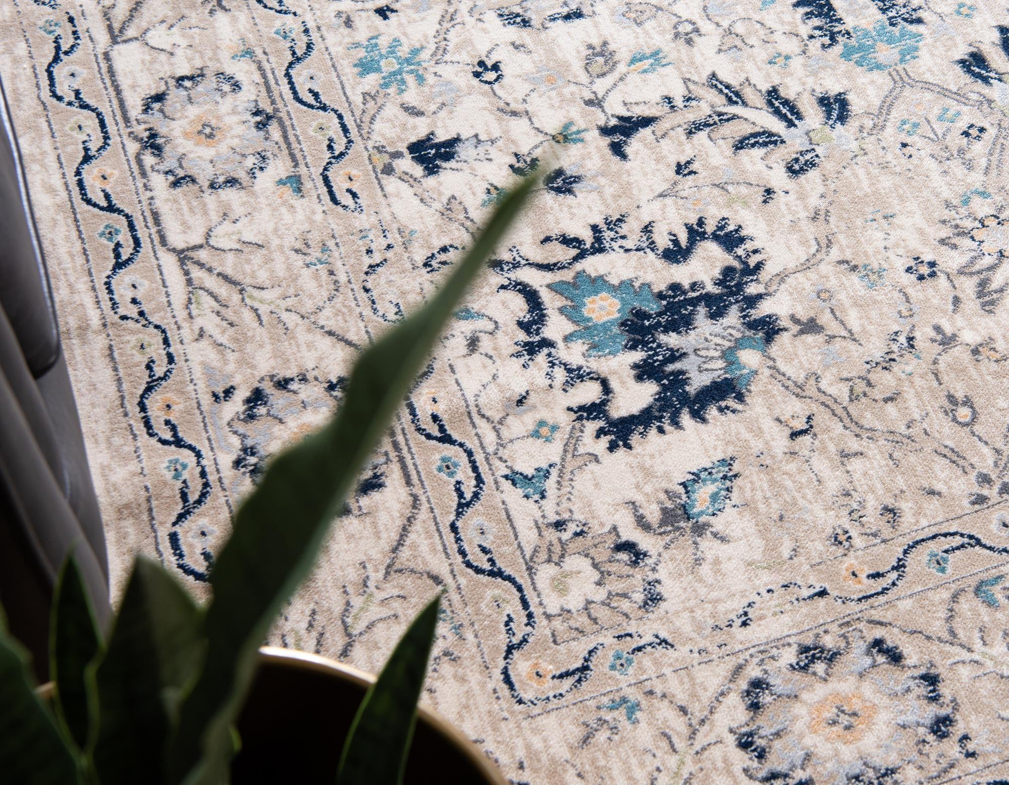 2' x 5' Dahlia Runner Rug