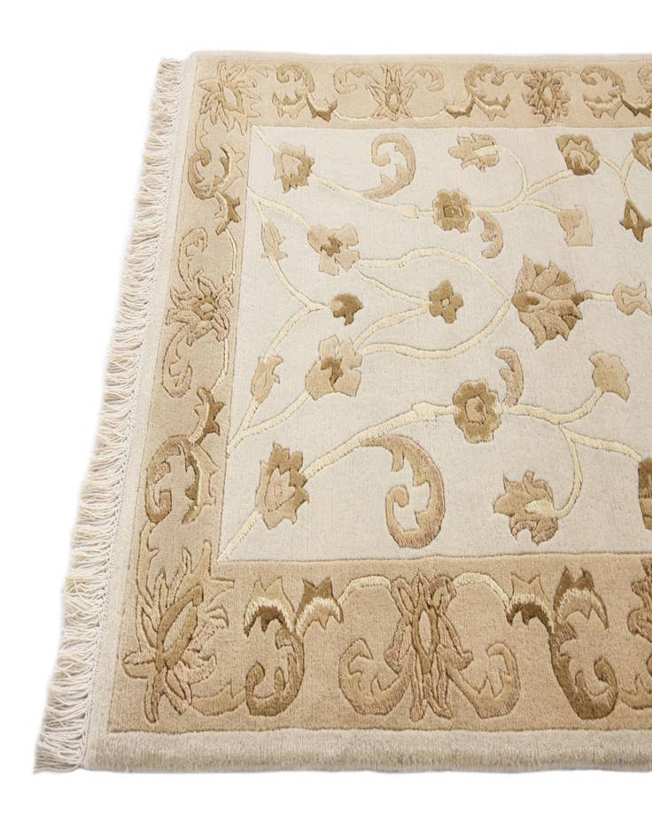 Detail image of 2' 8 x 9' 8 Hand Knotted Darya Wool Runner Rug