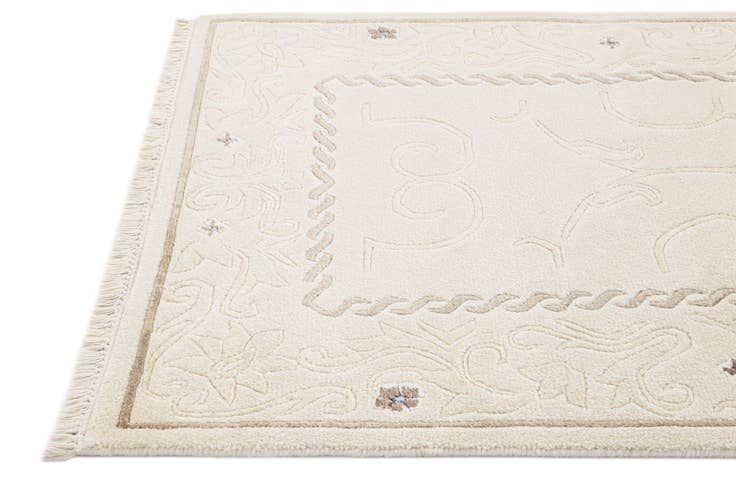 Detail image of 2' 8 x 10' Hand Knotted Darya Wool Runner Rug