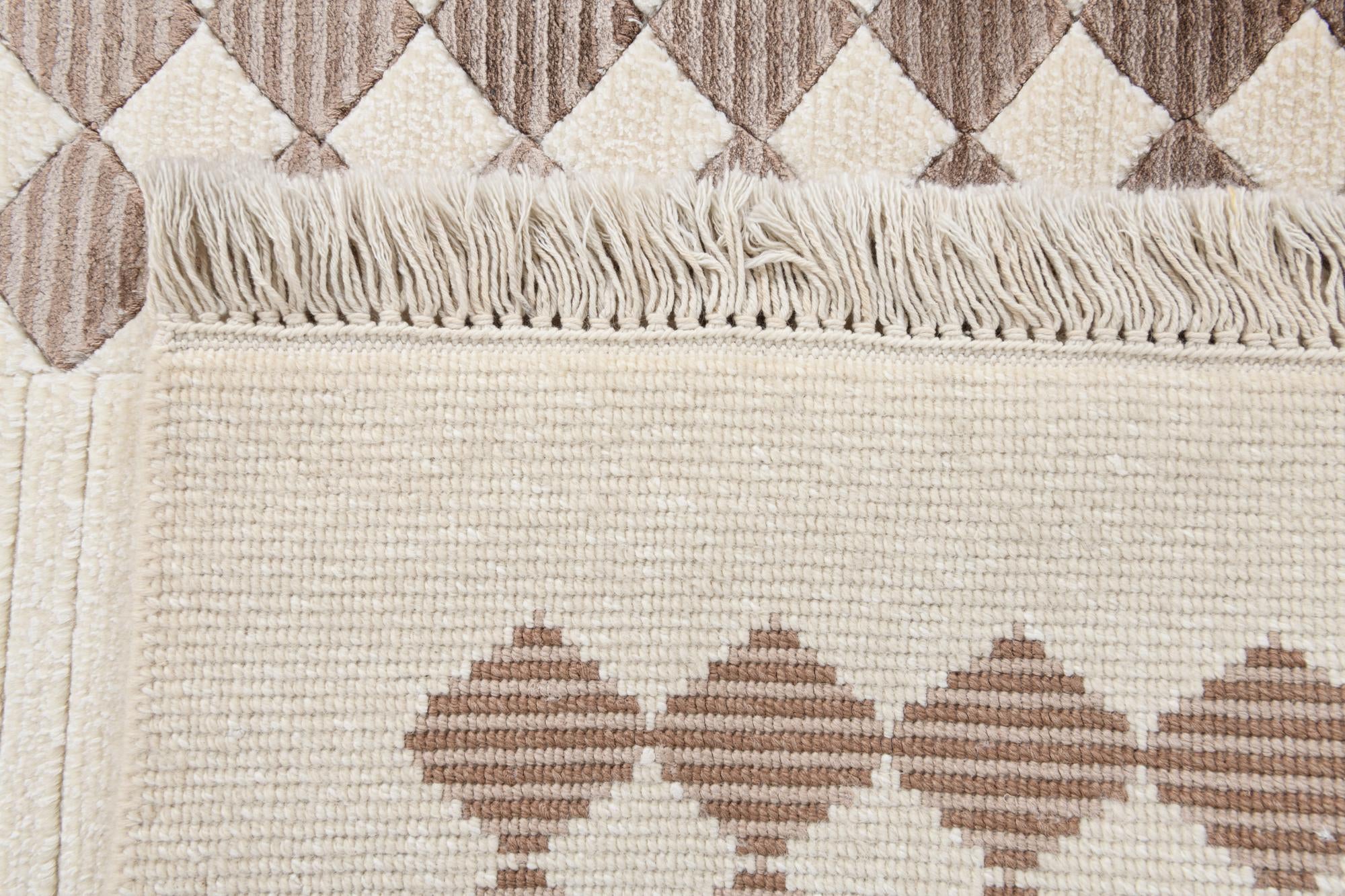2' 8 x 9' 9 Hand Knotted Darya Wool Runner Rug