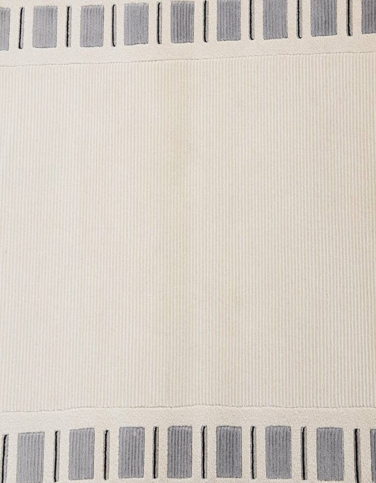 Detail image of 2' 7 x 9' 10  Hand Knotted Darya Wool Runner Rug