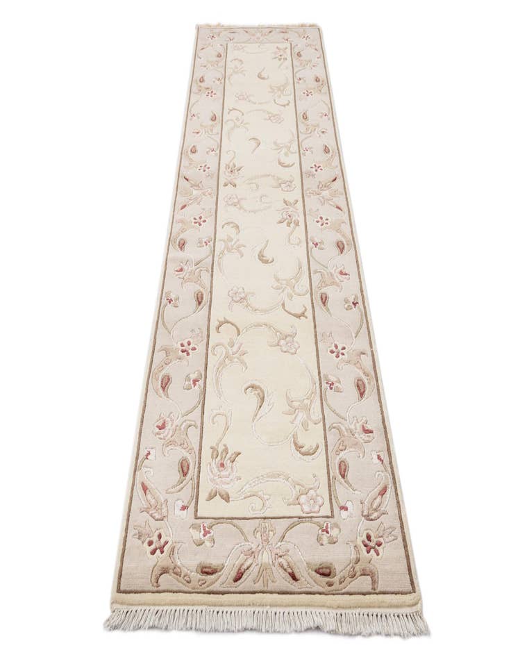 Detail image of 2' 7 x 9' 10  Hand Knotted Darya Wool Runner Rug