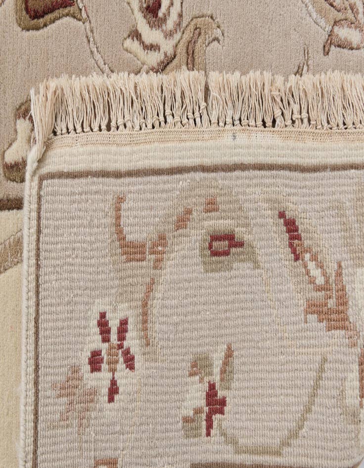 Detail image of 2' 7 x 9' 10  Hand Knotted Darya Wool Runner Rug