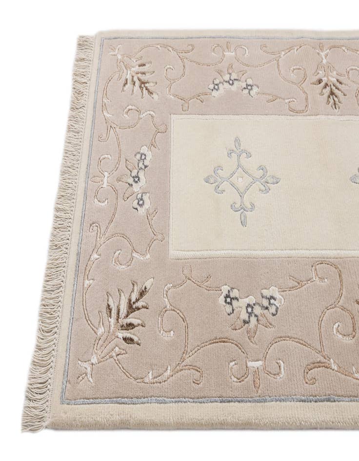 Detail image of 2' 9 x 9' 11  Hand Knotted Darya Wool Runner Rug