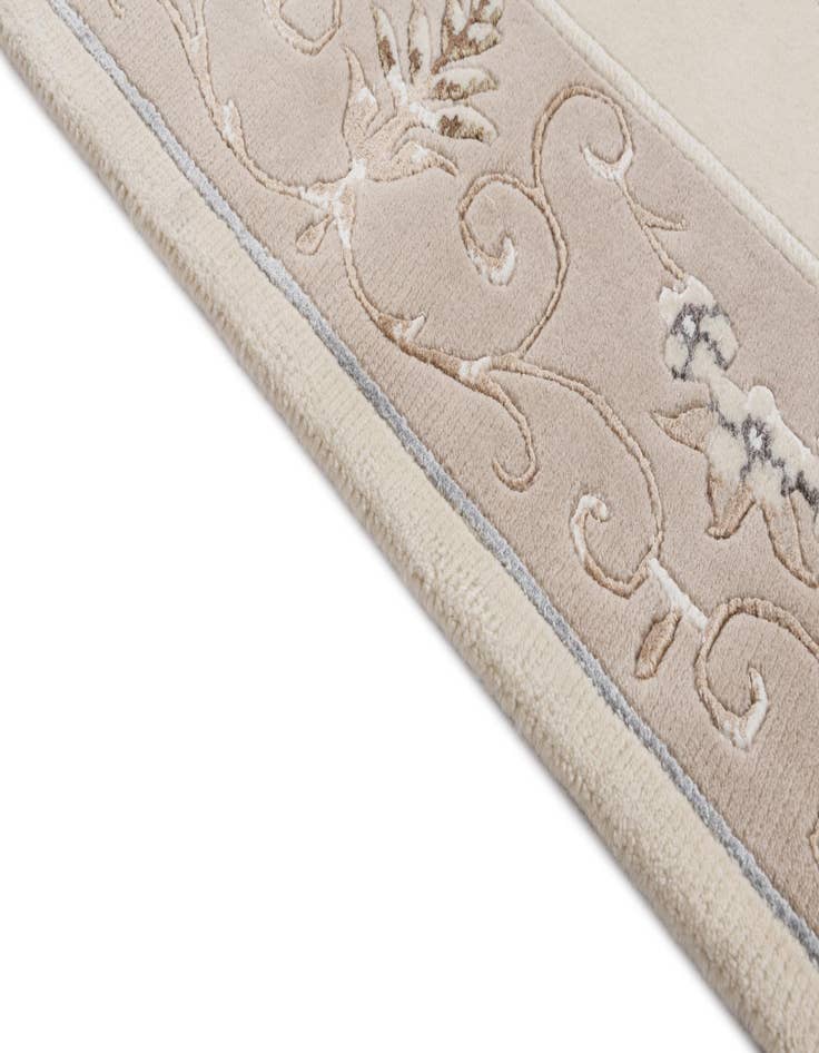 Detail image of 2' 9 x 9' 11  Hand Knotted Darya Wool Runner Rug