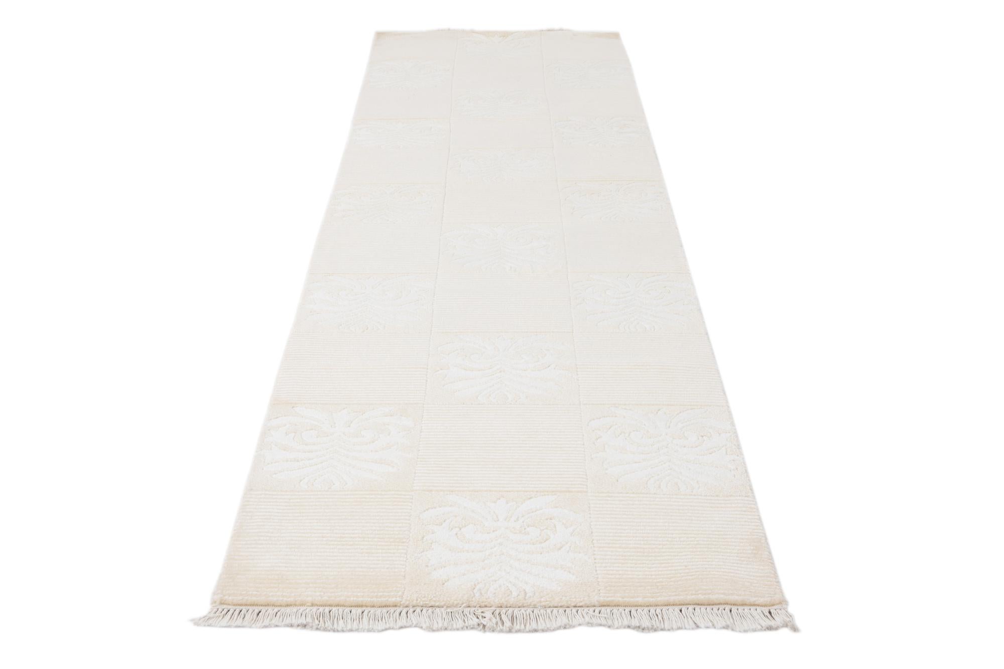 2' 7 x 9' 8 Hand Knotted Darya Wool Runner Rug