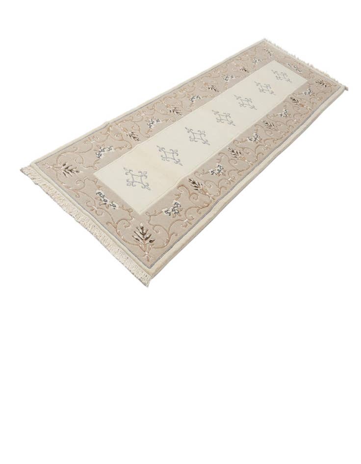 Detail image of 2' 11 x 9' 7 Hand Knotted Darya Wool Runner Rug