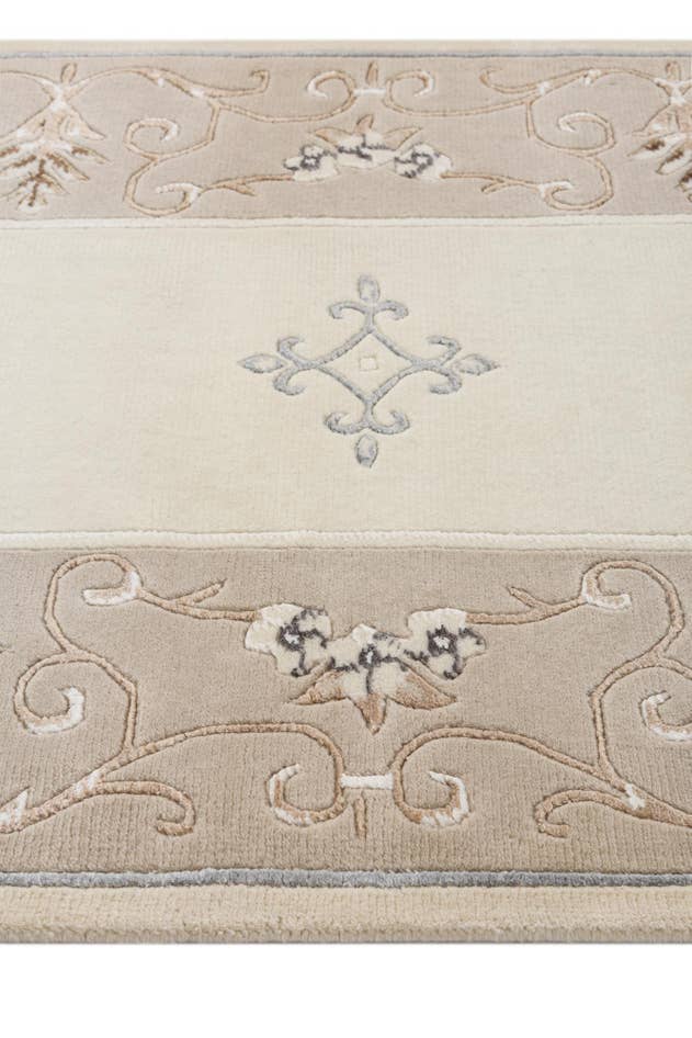 Detail image of 2' 11 x 9' 7 Hand Knotted Darya Wool Runner Rug