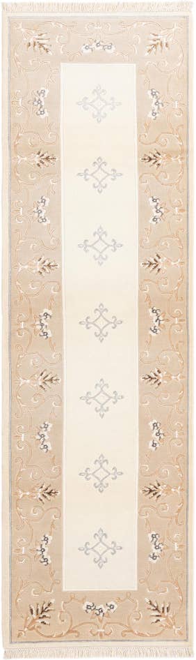 Detail image of 2' 11 x 9' 7 Hand Knotted Darya Wool Runner Rug