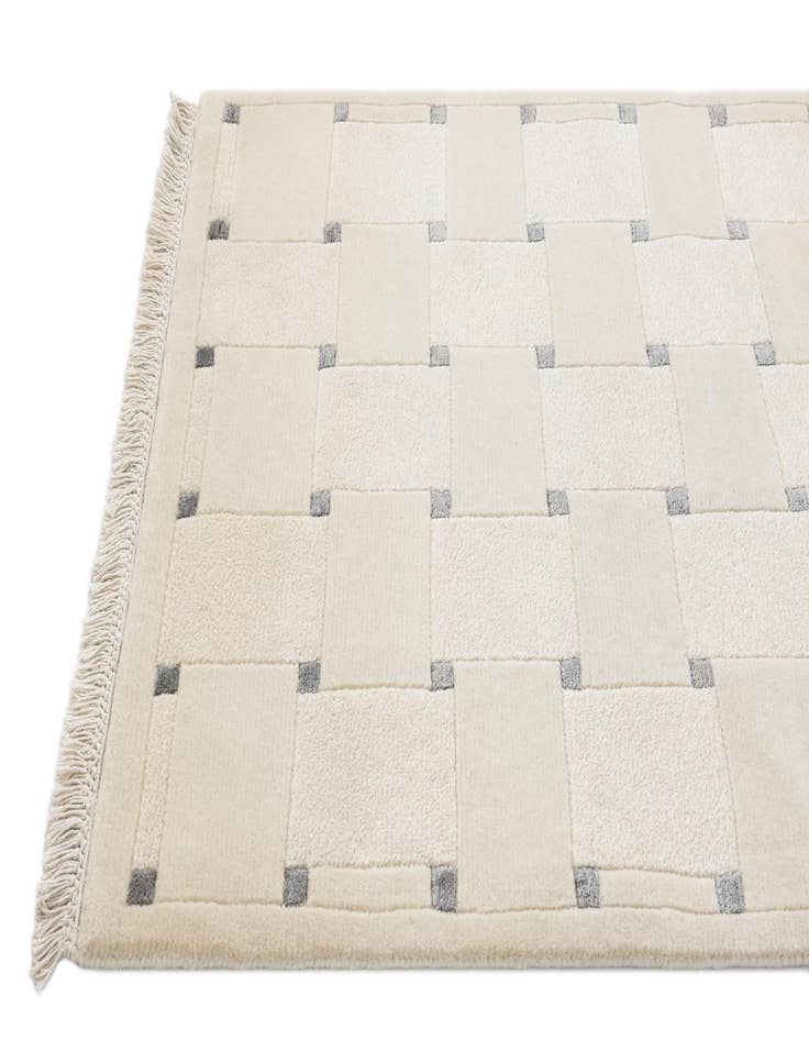 Detail image of 2' 8 x 9' 10  Hand Knotted Darya Wool Runner Rug