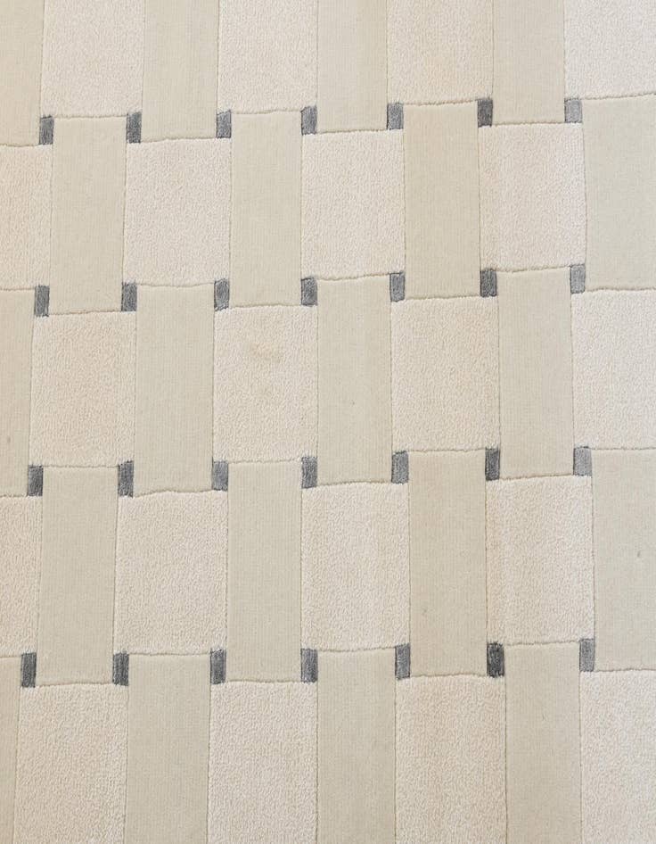 Detail image of 2' 8 x 9' 10  Hand Knotted Darya Wool Runner Rug