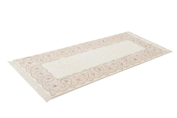 Detail image of 2' 8 x 6' 7 Hand Knotted Darya Wool Runner Rug