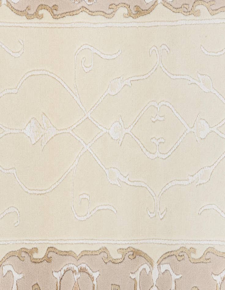 Detail image of 2' 8 x 6' 7 Hand Knotted Darya Wool Runner Rug