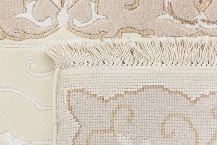 Detail image of 2' 8 x 6' 7 Hand Knotted Darya Wool Runner Rug