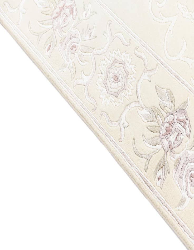 Detail image of 2' 7 x 9' 9  Hand Knotted Darya Wool Runner Rug