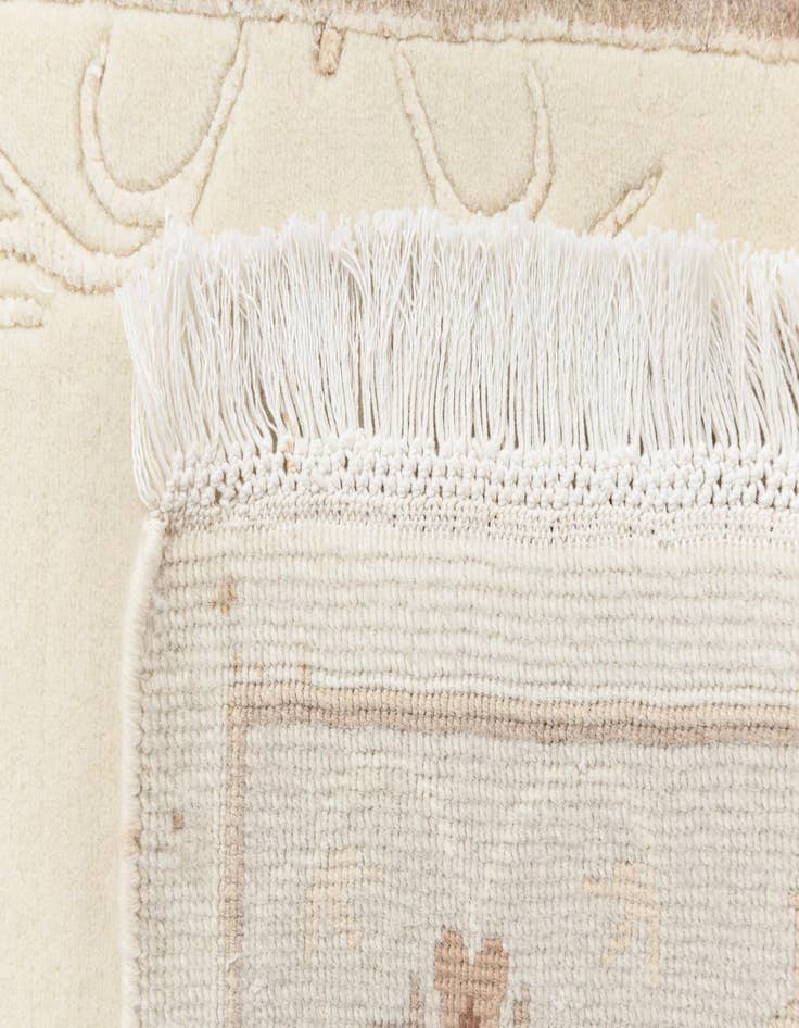 Detail image of 2' 7 x 9' 4  Hand Knotted Darya Wool Runner Rug