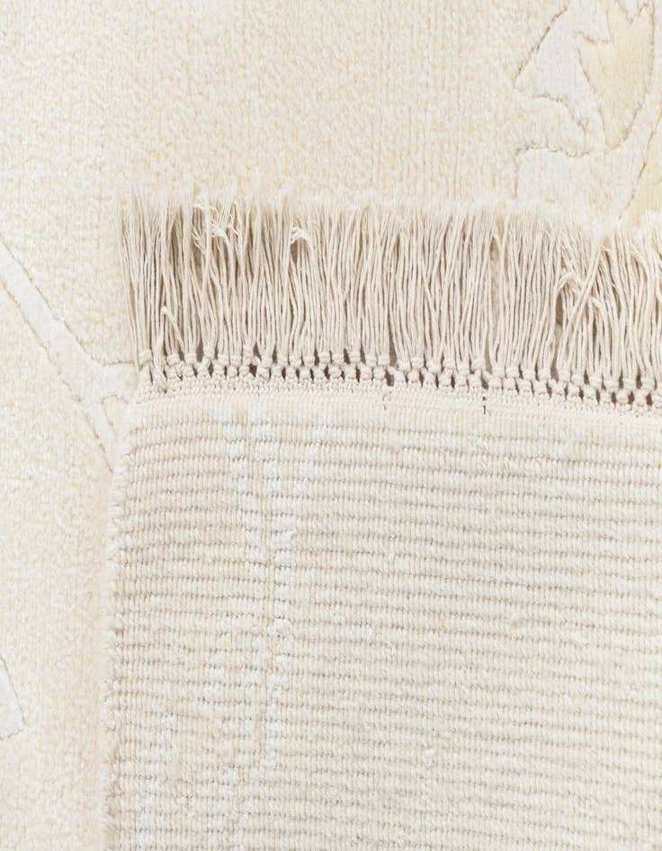 Detail image of 3' x 9' 9 Hand Knotted Darya Wool Runner Rug