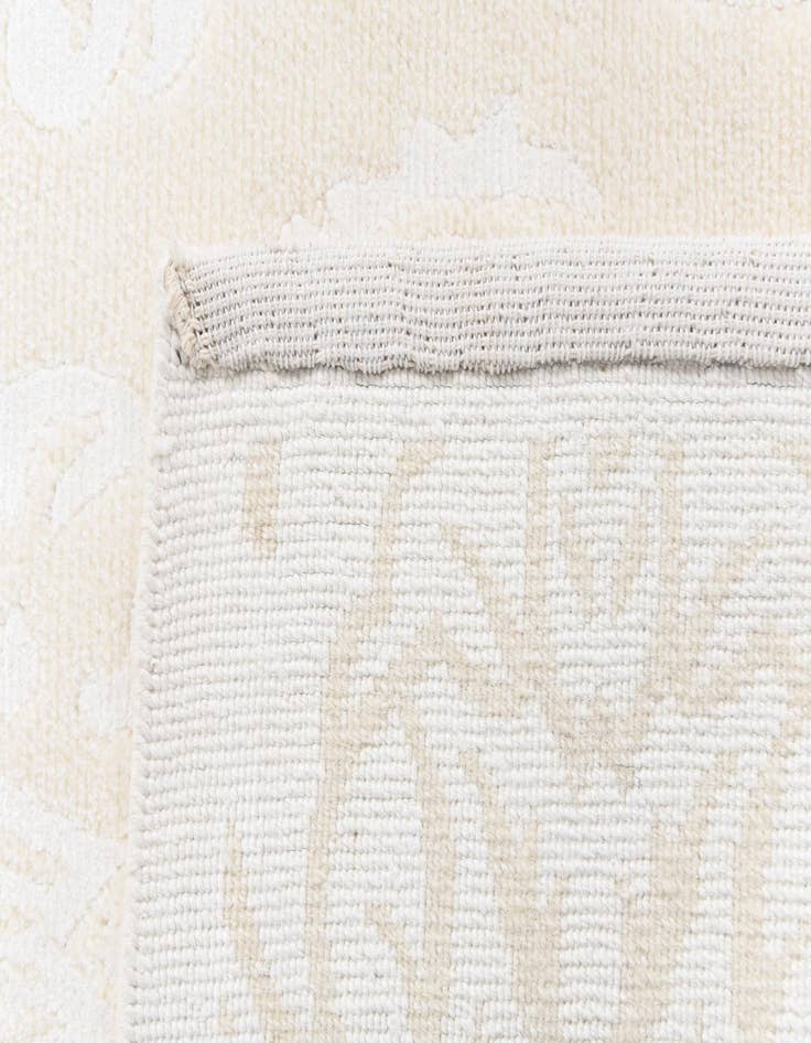 Detail image of 3' x 9' 10  Hand Knotted Darya Wool Runner Rug