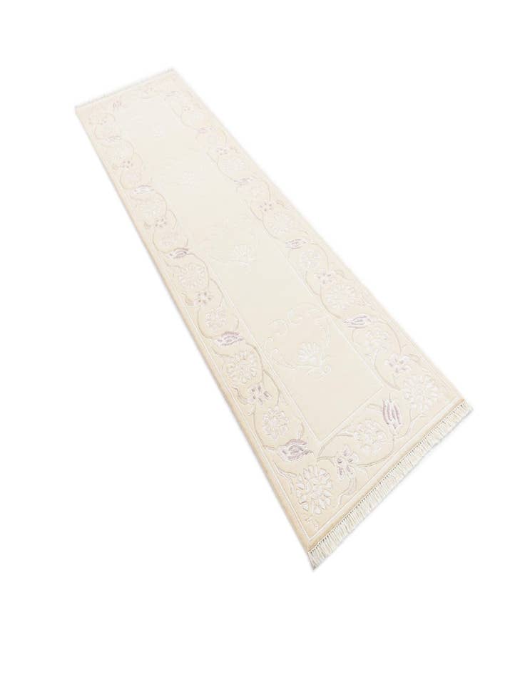 Detail image of 2' 9 x 9' 9 Hand Knotted Darya Wool Runner Rug