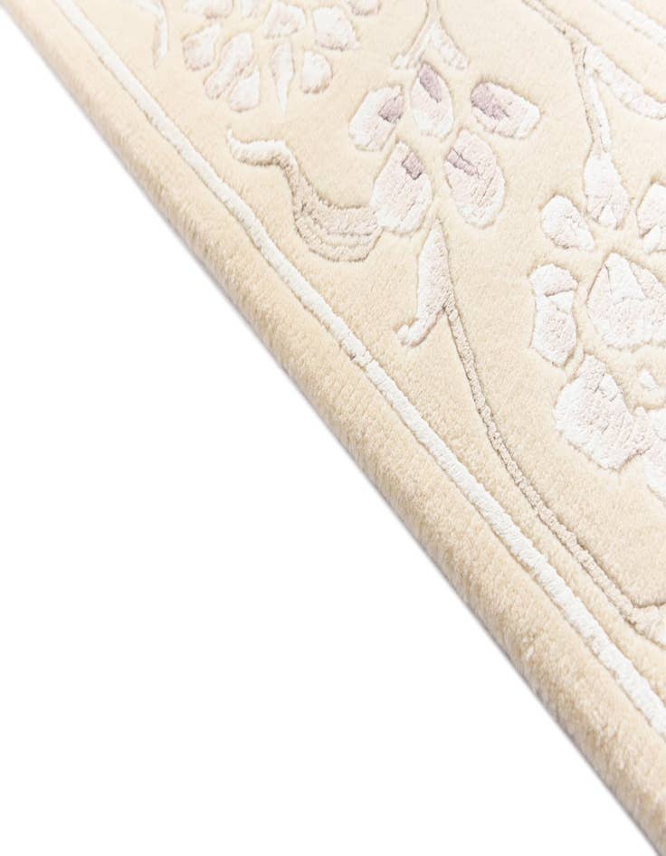 Detail image of 2' 9 x 9' 9 Hand Knotted Darya Wool Runner Rug