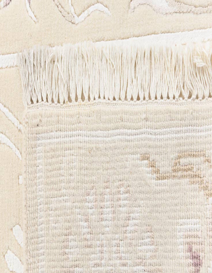 Detail image of 2' 9 x 9' 9  Hand Knotted Darya Wool Runner Rug