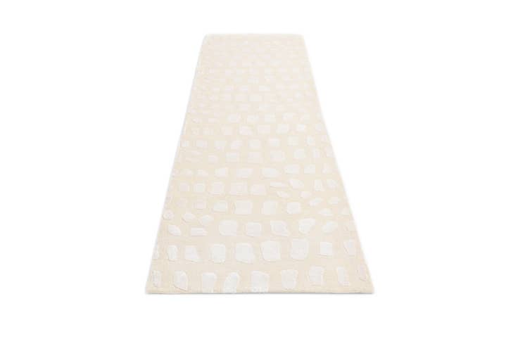 Detail image of 2' 8 x 9' 9 Hand Knotted Darya Wool Runner Rug