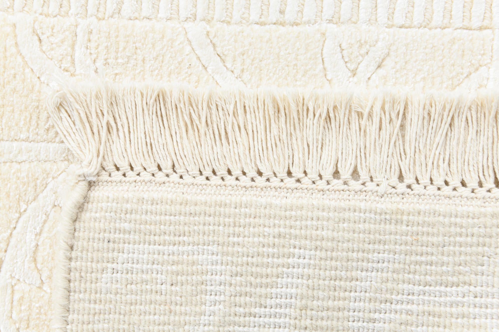 2' 7 x 9' 7 Hand Knotted Darya Wool Runner Rug
