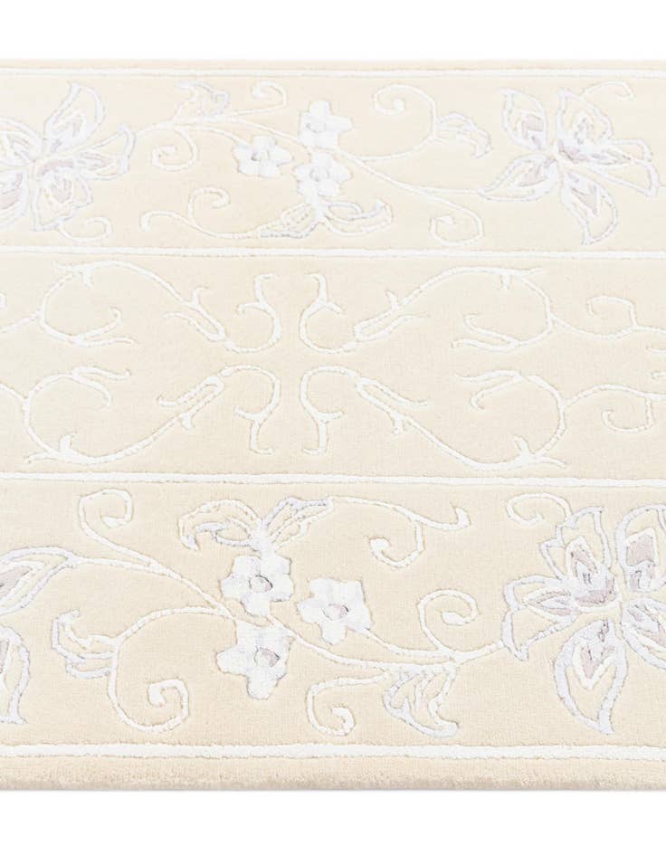 Detail image of 2' 9 x 9' 3  Hand Knotted Darya Wool Runner Rug