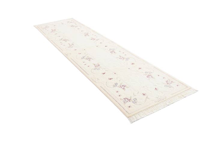 Detail image of 2' 8 x 9' 11 Hand Knotted Darya Wool Runner Rug