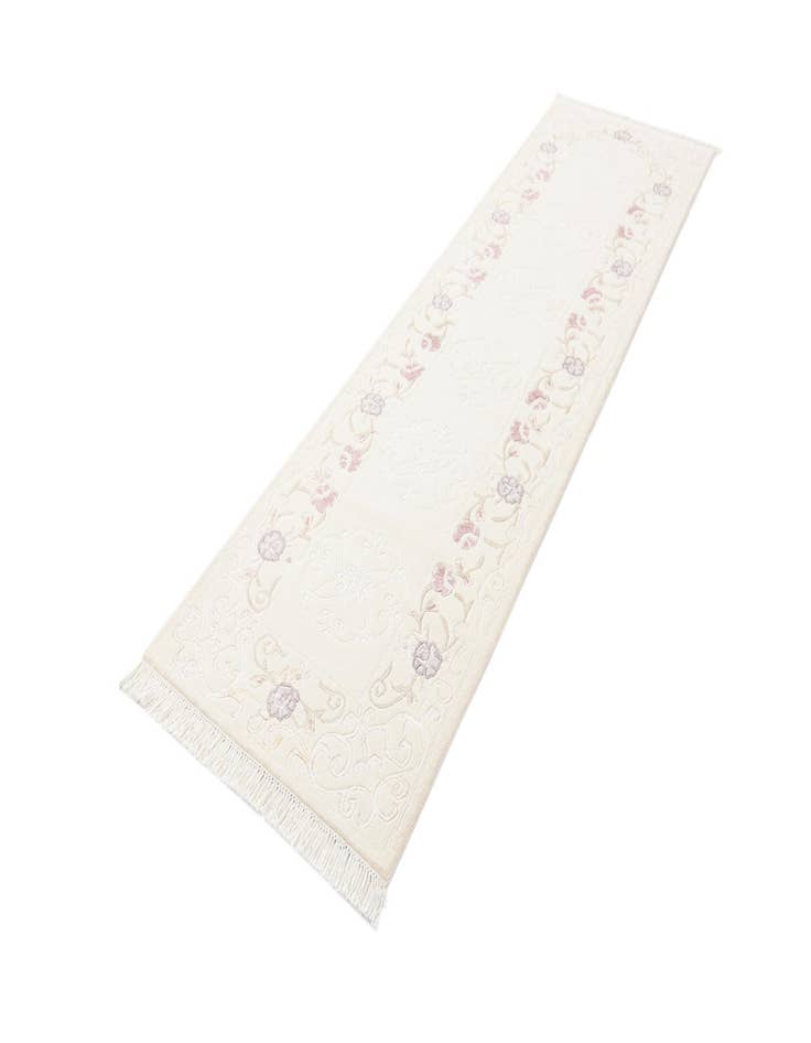 Detail image of 2' 10 x 9' 11  Hand Knotted Darya Wool Runner Rug