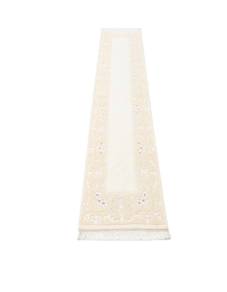 Detail image of 2' 8 x 9' 9  Hand Knotted Darya Wool Runner Rug