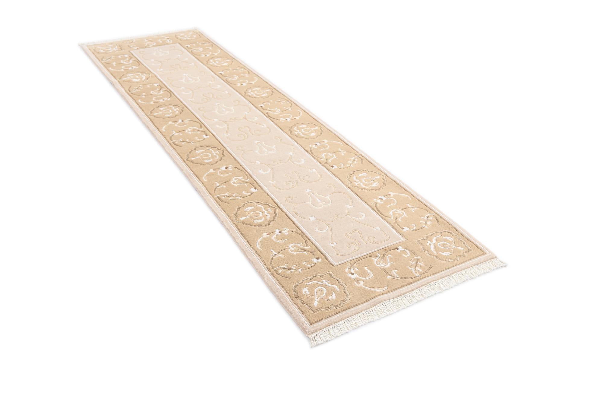 2' 9 x 9' 9 Hand Knotted Darya Wool Runner Rug