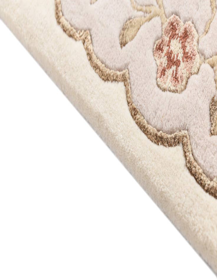 Detail image of 2' 9 x 9' 10  Hand Knotted Darya Wool Runner Rug